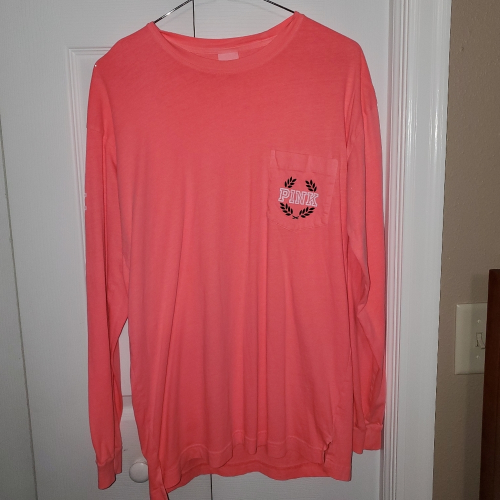 NWOT Victoria's Secret Pink long sleeve